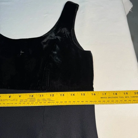 J.R. Nites Size 10 Black Velvet Bodice Dress 90s Minimal Midi Formal - Picture 7 of 8